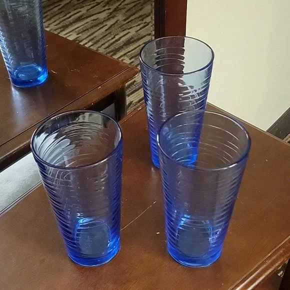 Libbey blue Sirrus set of 3 drinking glasses. Highly desirable. No call outs - Picture 5 of 7